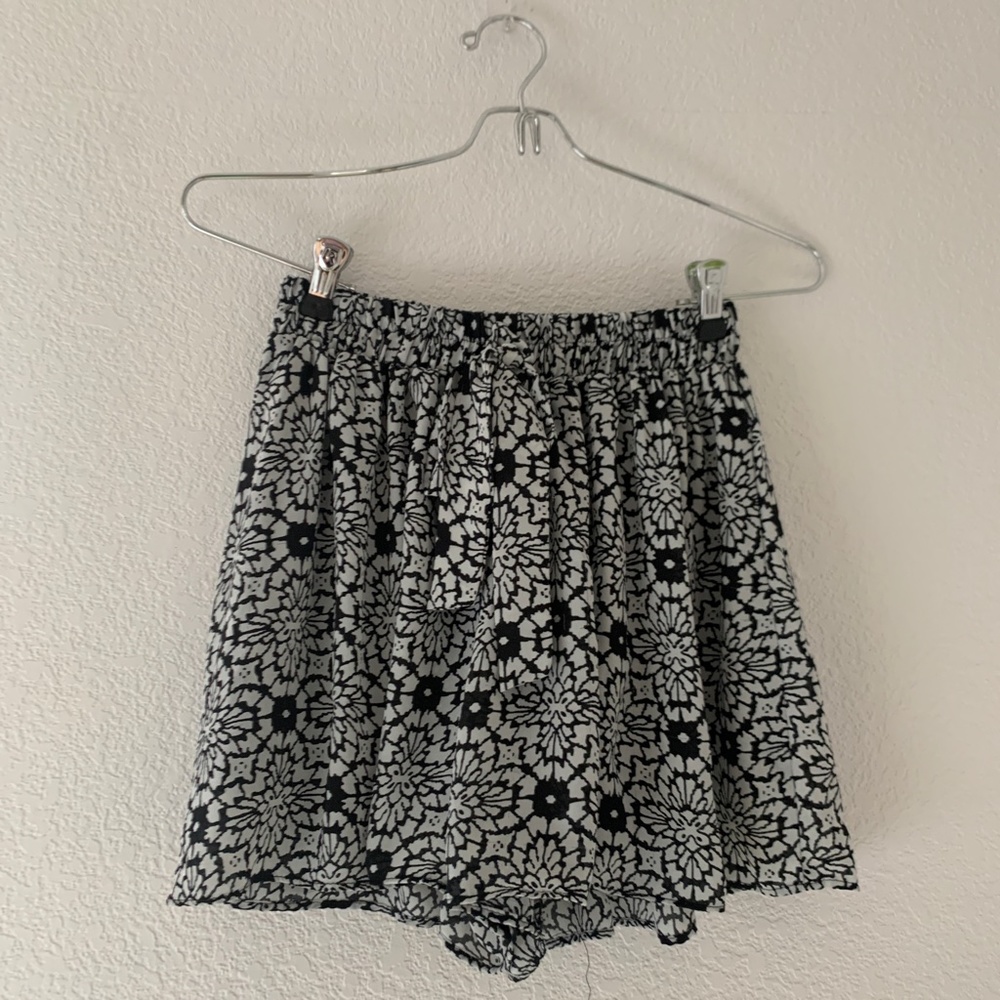 B_envied Black and White Floral High Waisted Flowy Paper Bag Shorts